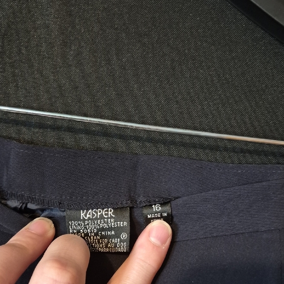 Kasper Black High-Rise Wide-Leg Trousers - Picture 2 of 3